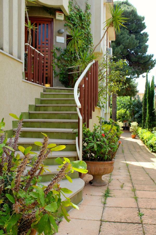 Gli Artisti Apartments & Rooms 巴格里亚 外观 照片